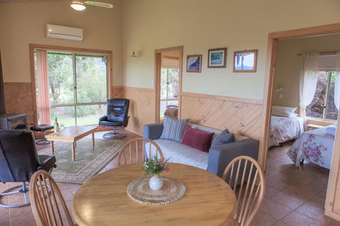 Riverside Retreat Chalets Walpole - Southport Accommodation 7