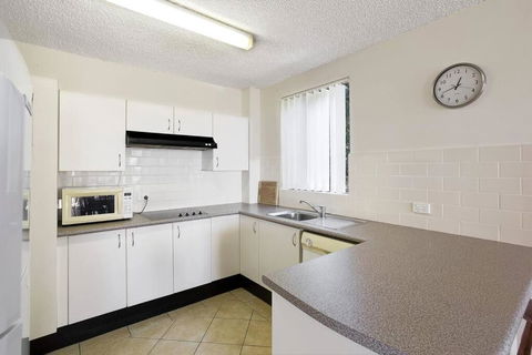 Kamillaroi Walk To Restaurants Cafes & Beach! - Southport Accommodation 2
