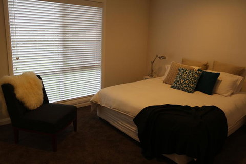 Sisters Beach Paradise - Southport Accommodation 1