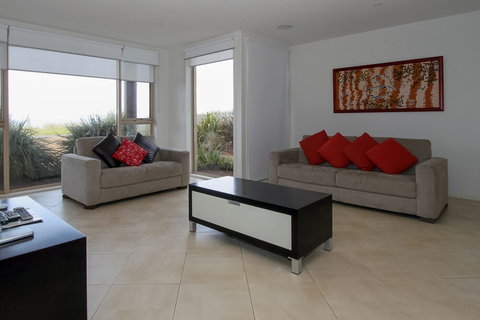 Aqua Luna - Accommodation Southport 4