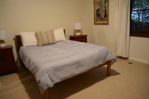 Coolamon On Marsh Armidale - Accommodation Southport 1