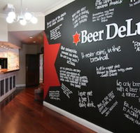 Beer Deluxe Albury - Southport Accommodation