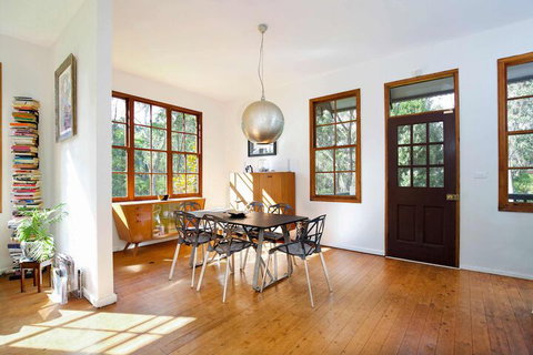 Grand Canyon Chalet - Accommodation Southport 7