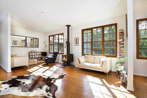 Grand Canyon Chalet - Accommodation Southport 3