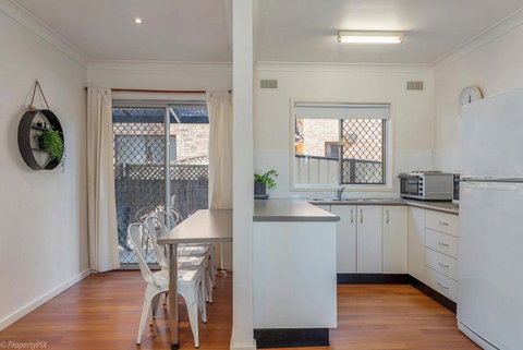 Jamaica Holiday Units - Accommodation Southport 6