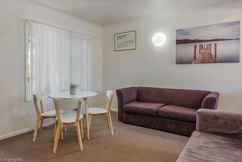 Jamaica Holiday Units - Accommodation Southport 1