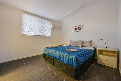 Getaway Villas Unit 38 6 1 Bedroom Self Contained Accommodation - Accommodation Southport 4