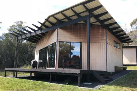 BAY Of FIRES ECO HUT Off Grid Experience At Binalong Bay - Southport Accommodation 2