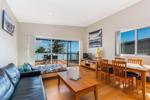 Angourie Blue Unit 2 - Accommodation Southport 5