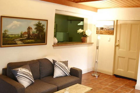 Marananga Cottages - Accommodation Southport 3