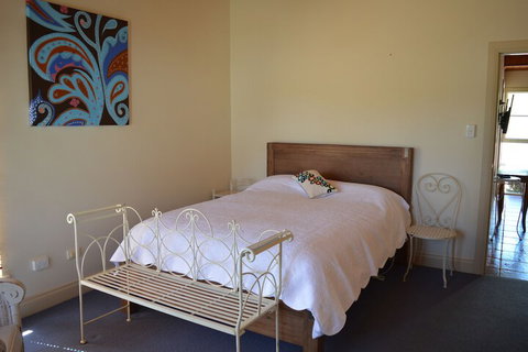 Marananga Cottages - Accommodation Southport 5