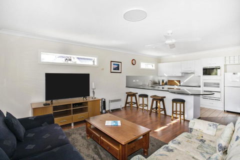 The Sands 4 / 46 Jones Avenue Mollymook - Southport Accommodation 1