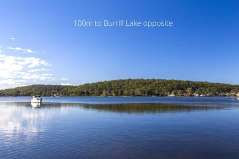 Elevated Views At Burrill Lake 17 Canberra Cres - Southport Accommodation 1