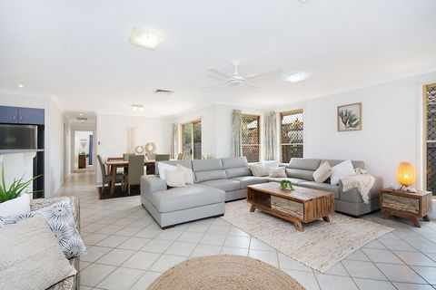 Kailani Beach House - Southport Accommodation 1