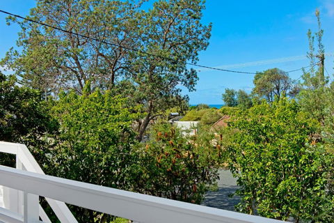 Salt Breeze - Southport Accommodation 5