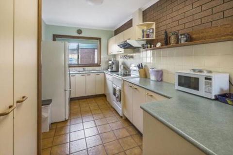 Eagle Point Getaway Waterfront Serenity! - Southport Accommodation 4