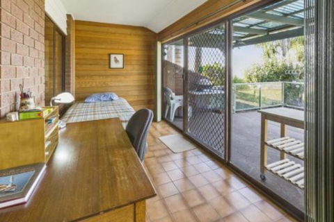 Eagle Point Getaway Waterfront Serenity! - Southport Accommodation 2