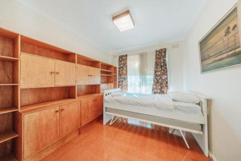 Doncaster Beautiful 4 Bedder+ Walking To Westfield - Southport Accommodation 3