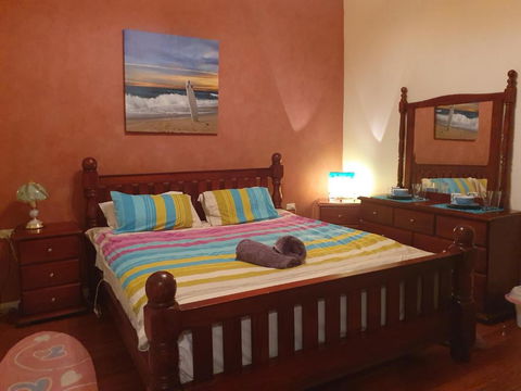 JUST 4 YOU! Amazing Sea Views WIFI Fullly Air Conditioned King Bed - Southport Accommodation 5