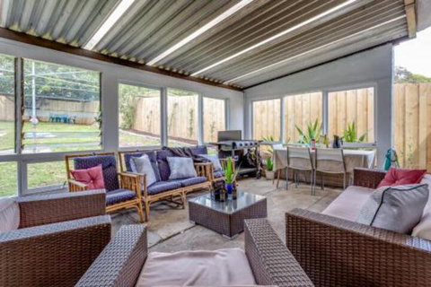 A Wave From It All - Accommodation Southport 2