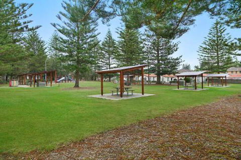 Seychells Toowoon Bay - Southport Accommodation 6
