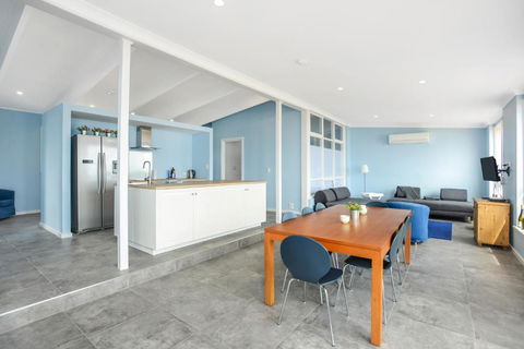 Salomon Sea Haus Sellicks Beach - Southport Accommodation 3
