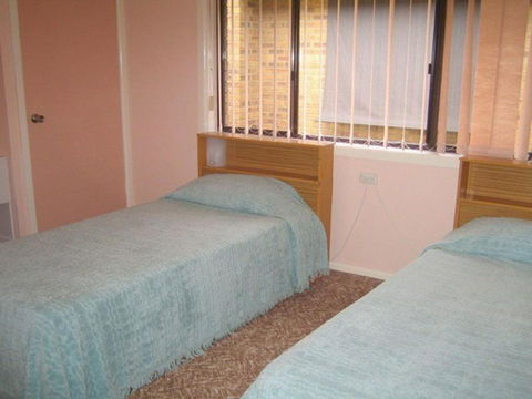 SEASCAPE In NARRAWALLEE - Southport Accommodation 3