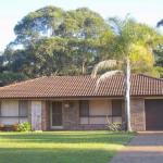 SEASCAPE In NARRAWALLEE - Southport Accommodation 0