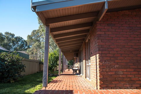 Water's Edge Bundalong - Southport Accommodation 1