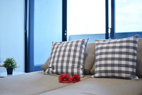 Gladly Inn - Accommodation Southport 4