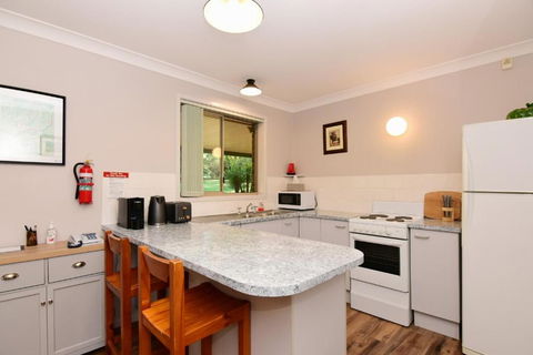 Valley Haven 3 Bedrooms Close To The Village! - Southport Accommodation 6