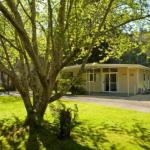 Russell Falls Holiday Cottages - Southport Accommodation 0