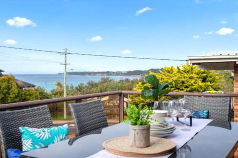Beachside Getaway - Southport Accommodation 2