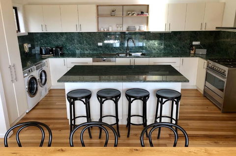 HIDDEN HAVEN Binalong Bay - Southport Accommodation 1