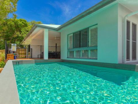 CANOPY HOUSE At PALM COVE - Southport Accommodation 0