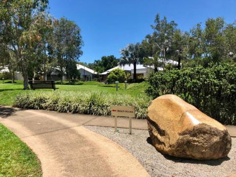 CANOPY HOUSE At PALM COVE - Southport Accommodation 1