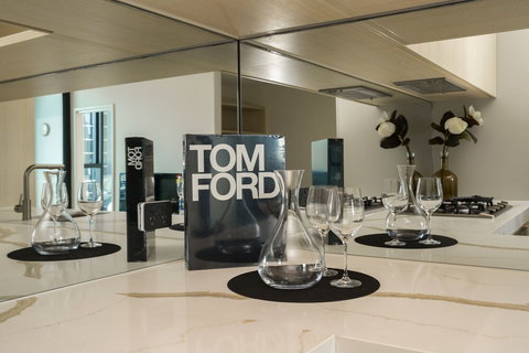 IFSuites Melbourne Village - Accommodation Southport 3