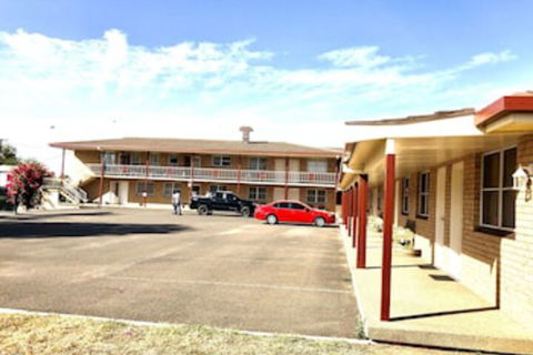 Overlander Motor Lodge - Southport Accommodation 0