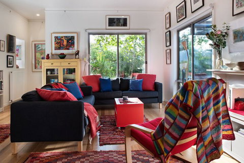 Giraffe Manor - Accommodation Southport 3