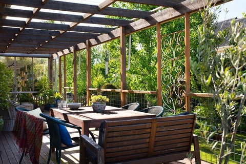 Giraffe Manor - Accommodation Southport 6