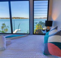 Elysium Lakehouse - Southport Accommodation