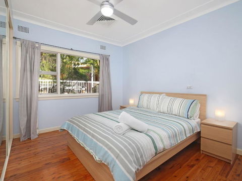 Beach Break With Your Dog! Pet Friendly - Southport Accommodation 3