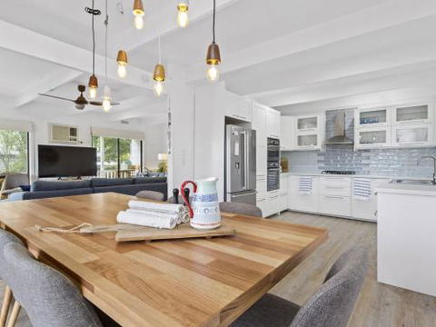 BAYSHORE DROMANA - Southport Accommodation 4