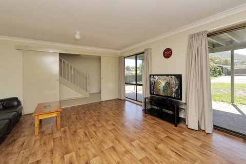 Government Rd 38 Shoal Bay - Accommodation Southport 5