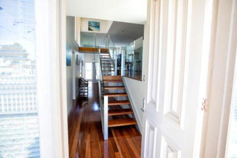 BELLA CASA - Southport Accommodation 3
