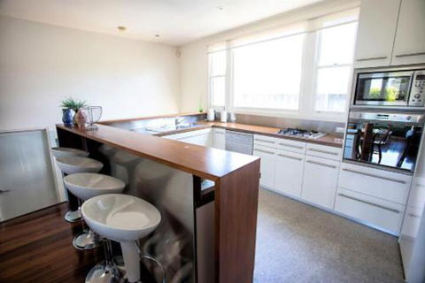 BELLA CASA - Southport Accommodation 7