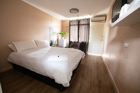 Blacktown Tavern - Accommodation Southport 4