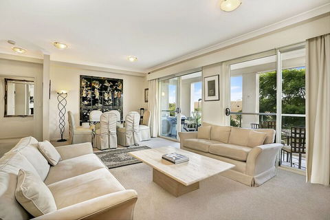 HC102 Karrabee Avenue Huntleys Cove - Southport Accommodation 4