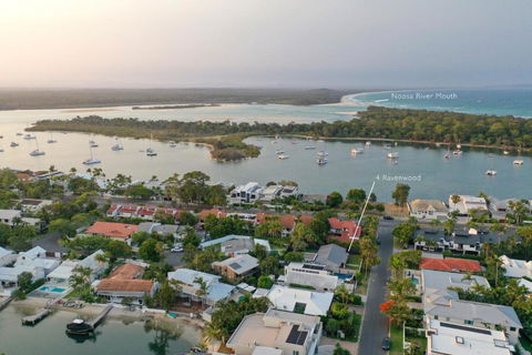Walk To Hastings Street Noosa Sound - Southport Accommodation 3