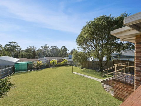 Buckland St. 29 Mollymook - Southport Accommodation 6